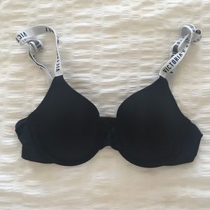 VS Lightly Lined T-Shirt Demi Bra